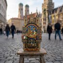 Holzmagnet Kühlschrankmagnet München Marienplatz drehbar, Made in EU
